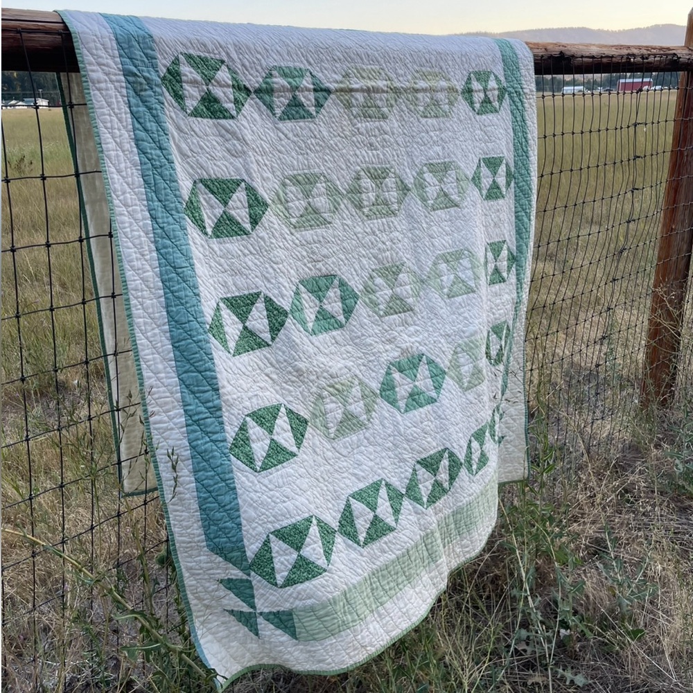 Vintage green & white Quilt